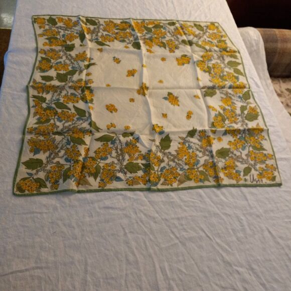 Vintage Vera Neumann Floral and greenLady bug scarf - Picture 2 of 7